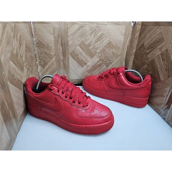 nike air force 1 low triple red Men's Cw6999-600 Size 9.5.  269 - Picture 1 of 12